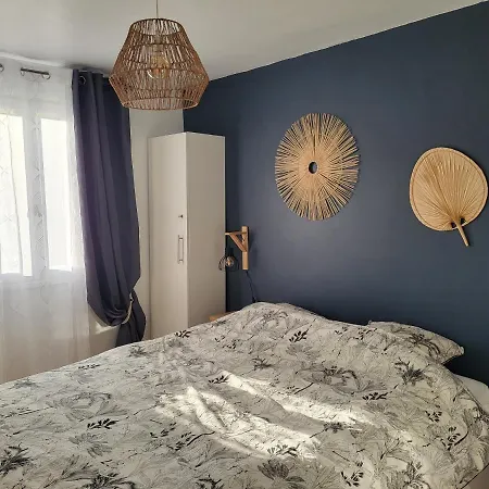 Superbe T2 En Centre Au Calme A Deux Pas Du Marche *