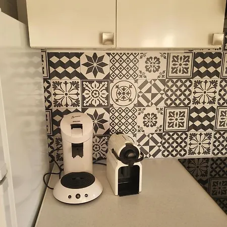 Superbe T2 En Centre Au Calme A Deux Pas Du Marche * كافالير سور مير